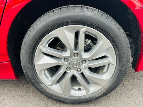 Used 2019 Honda Accord LX image 12