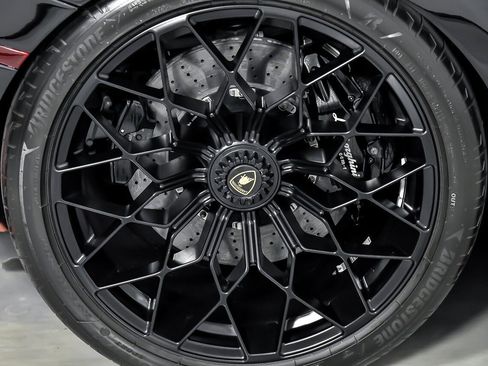 Used 2021 Lamborghini Huracan STO image 47
