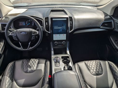Used 2024 Ford Edge Titanium AWD/4WD image 14