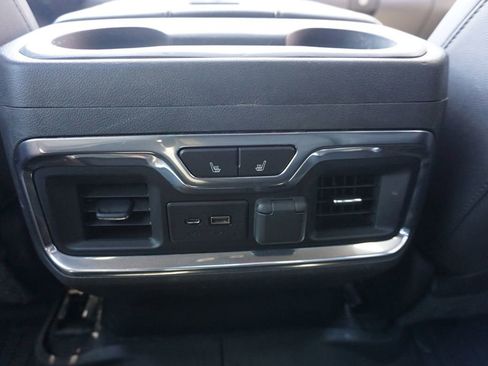 Used 2019 GMC Sierra 1500 AT4 w/ AT4 Premium Package image 16