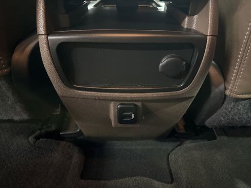 Used 2017 GMC Acadia Limited SLT image 42