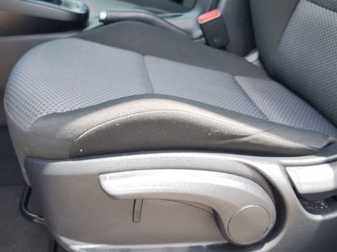 Used 2025 Kia Soul LX w/ LX Technology Package FWD image 23