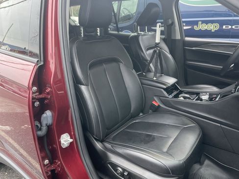 Used 2022 Jeep Grand Cherokee L Limited image 41