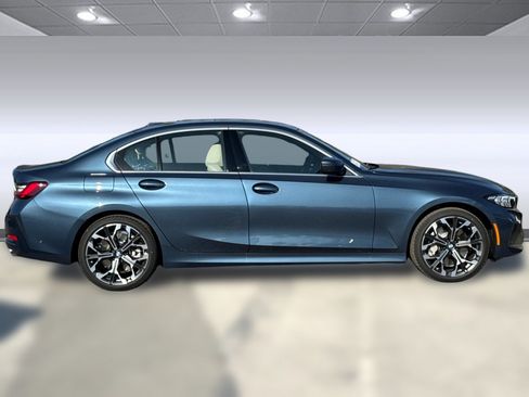 Used 2026 BMW 330i Sedan RWD image 8