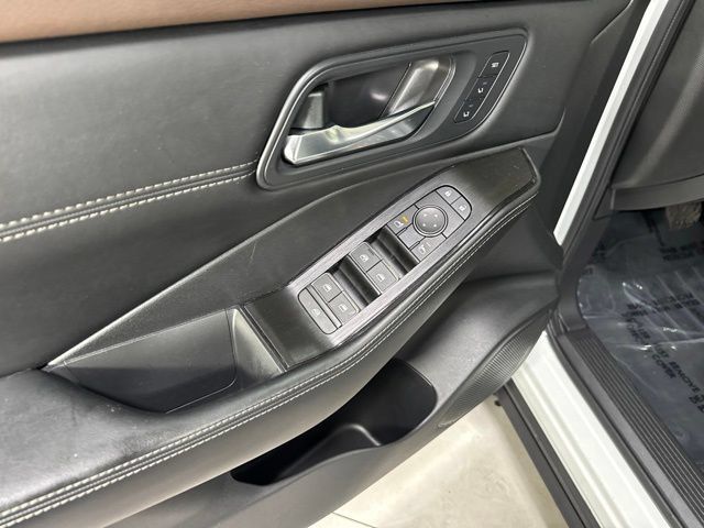 Used 2023 Nissan Rogue SL w/ SL Premium Package AWD/4WD image 13