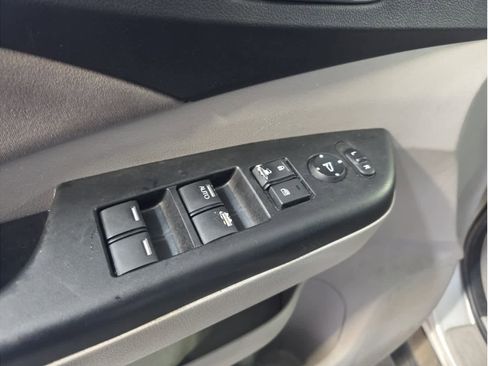 Used 2012 Honda CR-V EX image 17