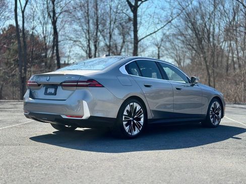 Certified 2025 BMW i5 xDrive40 w/ Executive Package AWD/4WD image 6