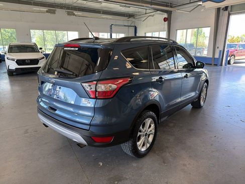 Used 2018 Ford Escape SE AWD/4WD image 5