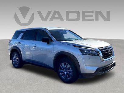 Used 2024 Nissan Pathfinder S