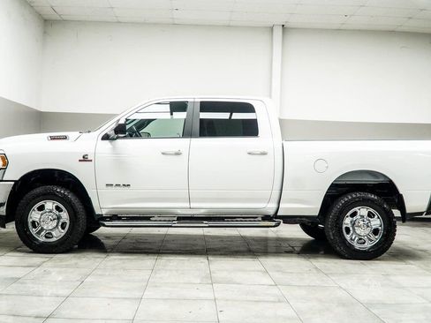 Used 2022 RAM 2500 Big Horn AWD/4WD image 9