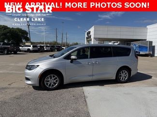 Used 2022 Chrysler Voyager LX video 1