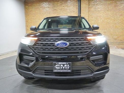 Used 2022 Ford Explorer 4WD w/ Class IV Trailer Tow Package image 4