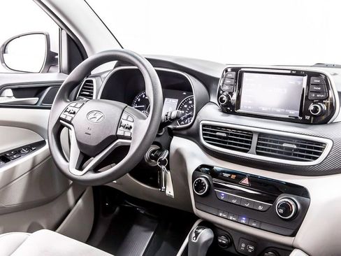 Used 2020 Hyundai Tucson SE w/ Cargo Package FWD image 18