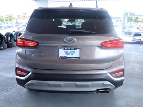 Used 2020 Hyundai Santa Fe SEL FWD image 8