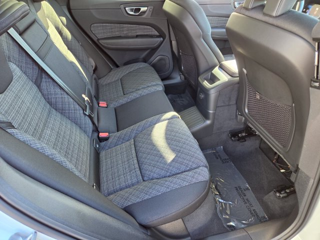 Used 2024 Volvo XC60 T8 Core AWD/4WD image 21