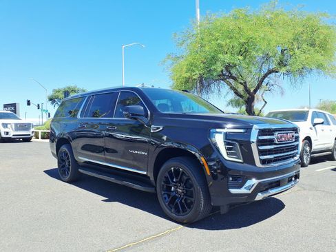 Used 2026 GMC Yukon XL Elevation image 3