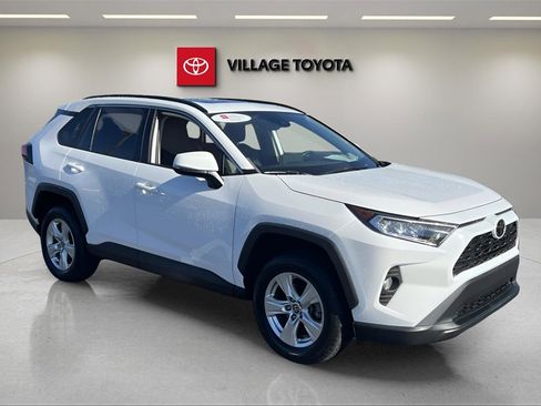 Certified 2021 Toyota RAV4 XLE image 7