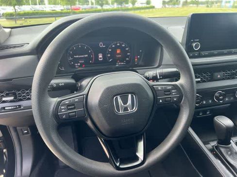 Used 2024 Honda Accord EX image 17