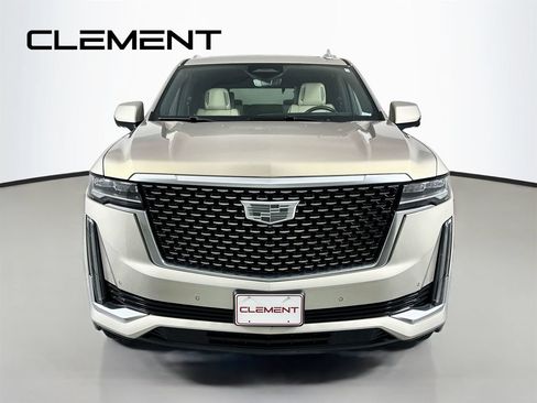 Used 2021 Cadillac Escalade Premium Luxury AWD/4WD image 3