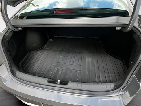 Certified 2024 Hyundai Elantra SEL image 16