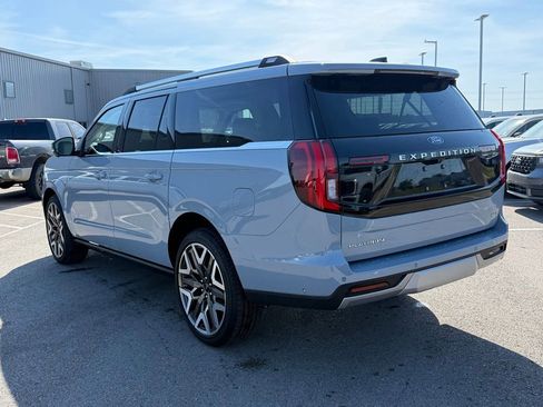Used 2025 Ford Expedition Max Platinum w/ Platinum Ultimate Package AWD/4WD image 20
