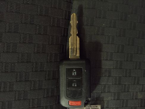 Used 2019 Mitsubishi Mirage ES image 32