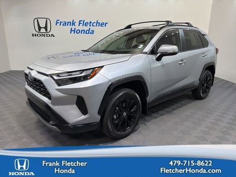 Used 2024 Toyota RAV4 SE w/ Convenience Package AWD/4WD image 1