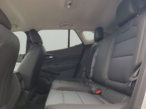New 2026 Chevrolet Trax LT w/ Midnight Edition FWD image 12
