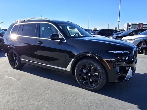 New 2026 BMW X7 xDrive40i w/ Executive Package image 9