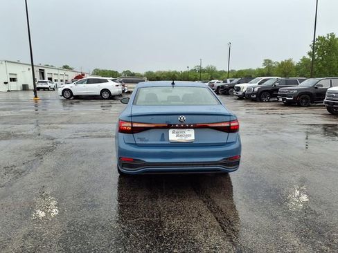 Used 2025 Volkswagen Jetta S FWD image 25