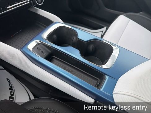 Used 2026 Chevrolet Equinox EV LT w/ LPO, Blackout Package image 31