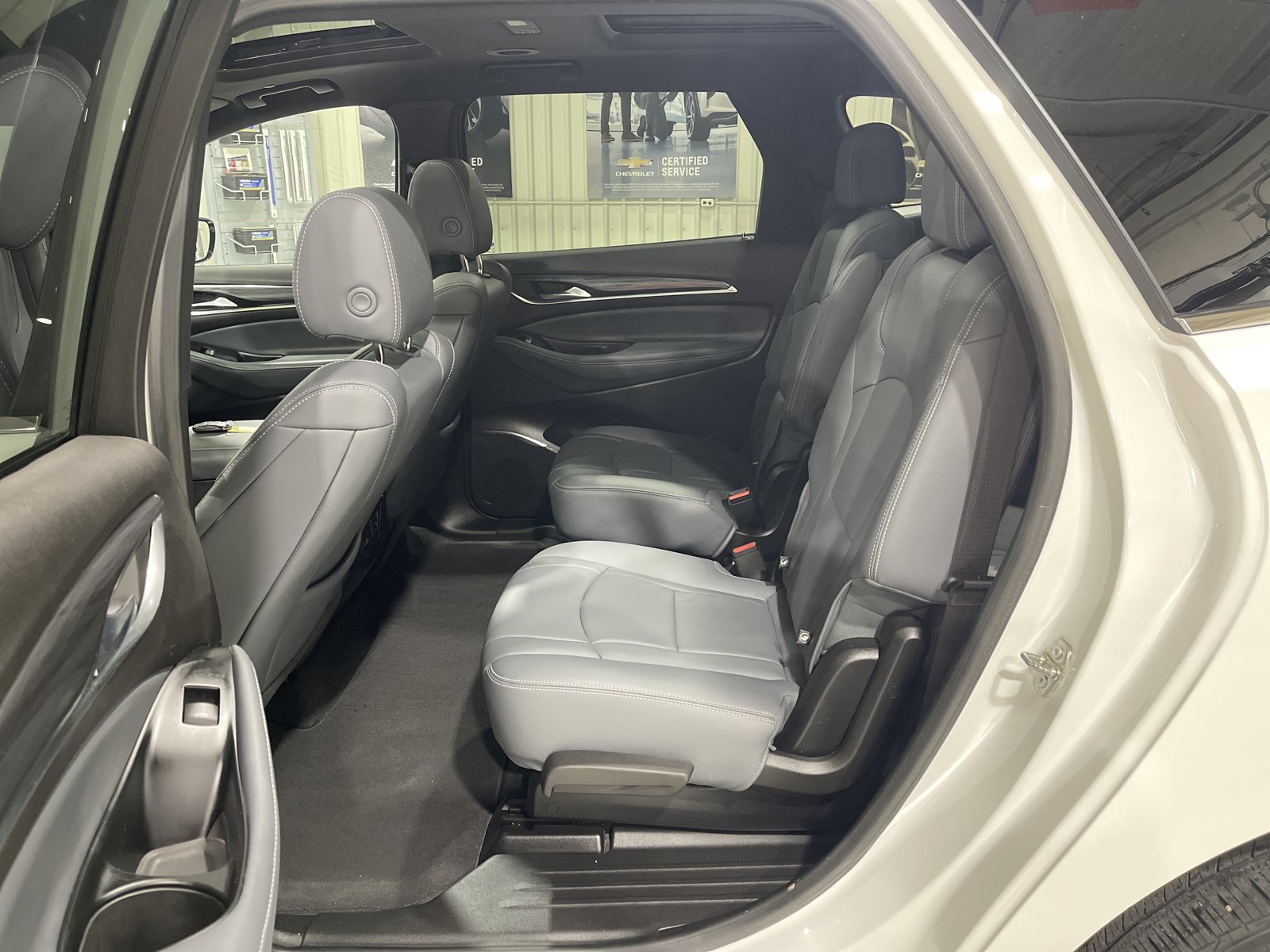 Used 2023 Buick Enclave Essence w/ Experience Buick Package AWD/4WD image 12