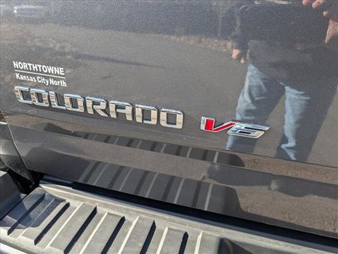 Used 2017 Chevrolet Colorado W/T w/ Custom Special Edition image 18