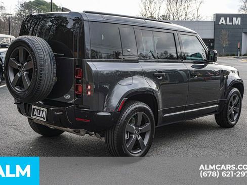 Used 2023 Land Rover Defender 110 X-Dynamic SE AWD/4WD image 6