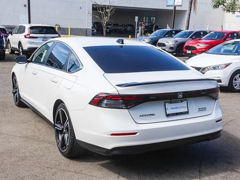 Used 2025 Honda Accord Sport image 5