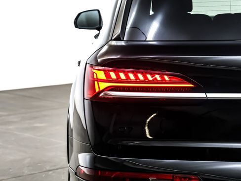 Used 2025 Audi Q7 3.0T Premium Plus w/ Premium Plus Package image 16