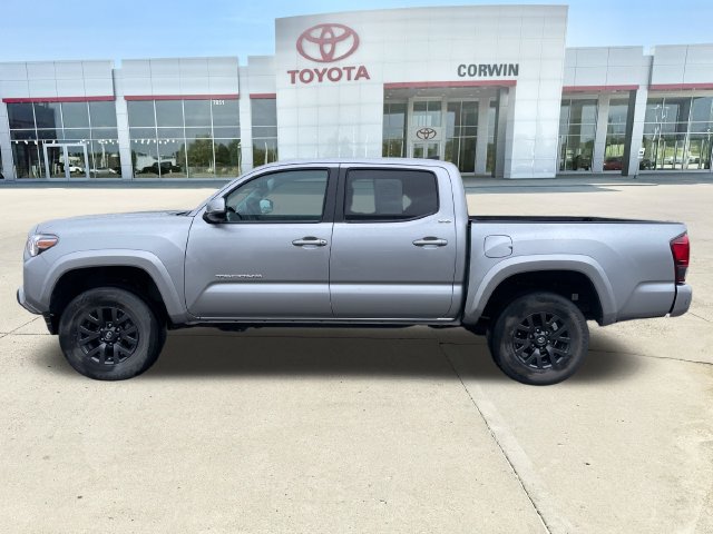 Used 2023 Toyota Tacoma SR5 w/ Technology Package AWD/4WD image 2
