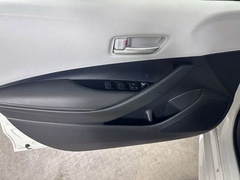 Used 2019 Toyota Corolla SE w/ SE Option Package FWD image 17