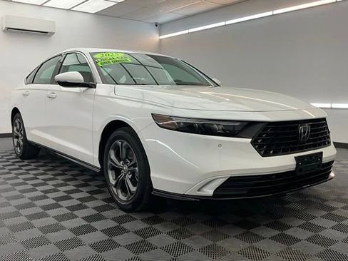 Used 2025 Honda Accord EX-L image 5