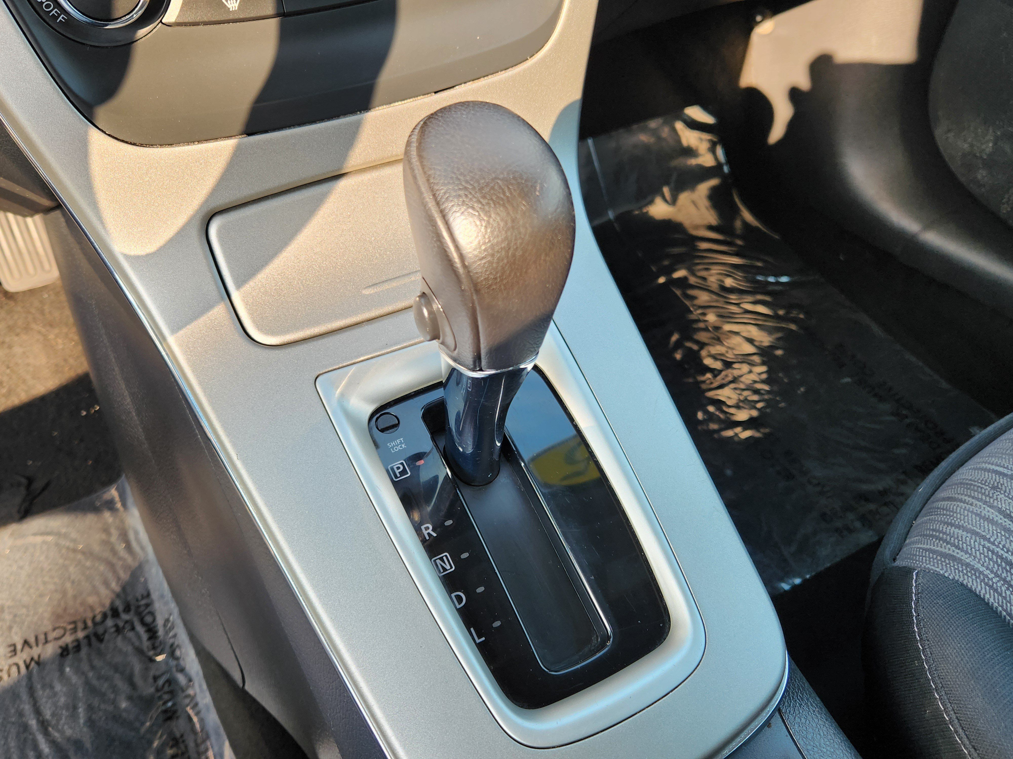 Used 2015 Nissan Sentra SV FWD image 21