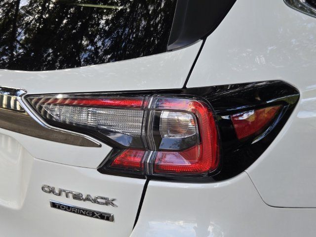Used 2020 Subaru Outback Touring XT AWD/4WD image 8