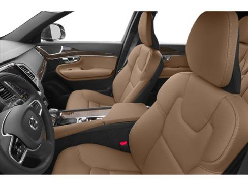 Used 2019 Volvo XC90 T6 Momentum w/ Advanced Package image 9