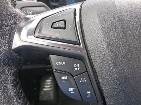 Used 2023 Ford Edge SEL AWD/4WD image 18