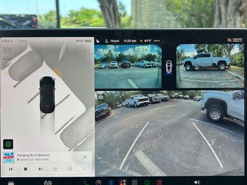Used 2025 Tesla Model Y Long Range AWD/4WD image 10