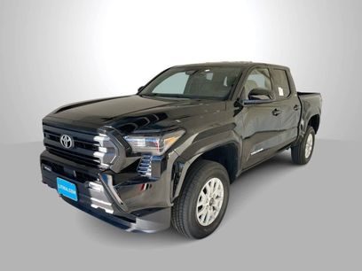 New 2025 Toyota Tacoma SR5