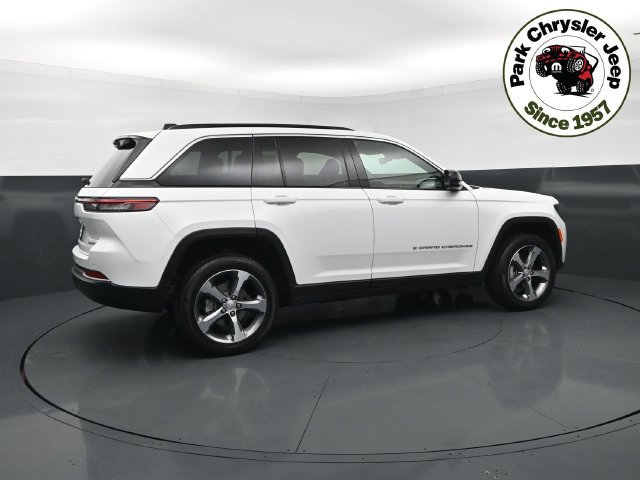 New 2026 Jeep Grand Cherokee Limited AWD/4WD image 6
