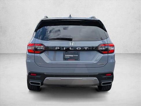 New 2026 Honda Pilot Touring image 8