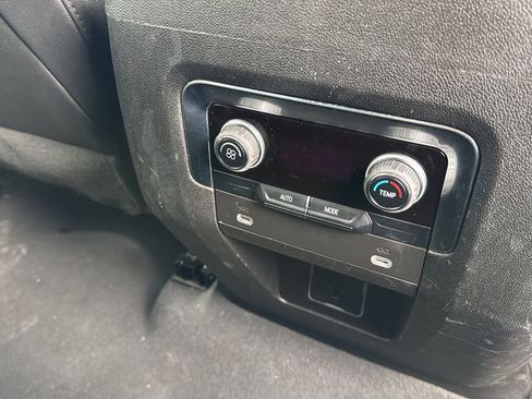 Used 2024 Chevrolet Tahoe LT image 18