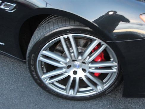 Used 2017 Maserati Quattroporte S GranSport Q4 image 31