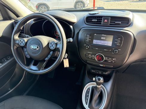 Used 2017 Kia Soul + image 31